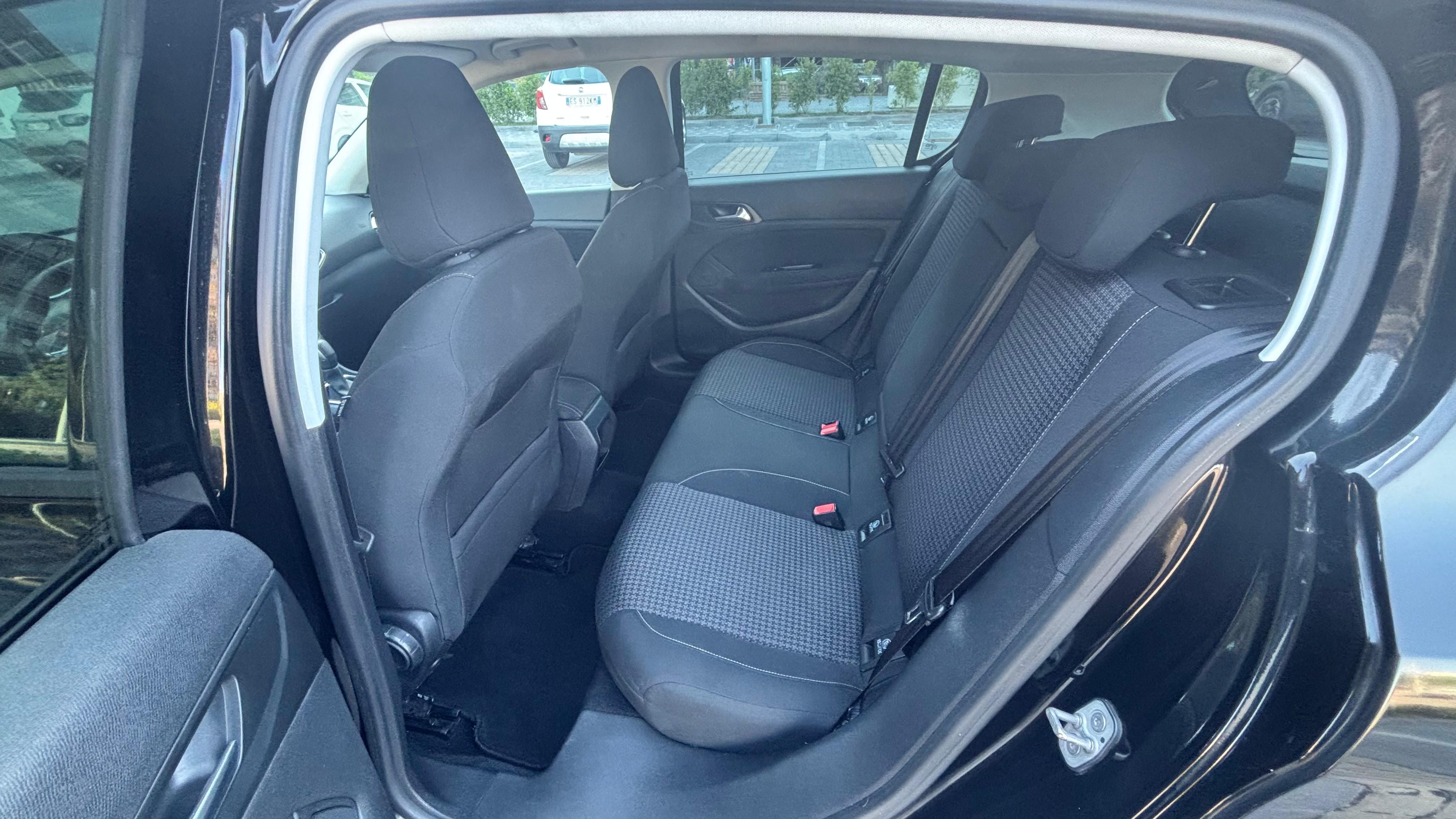 peugeot-308-sw-1600-diesel-automatica-7